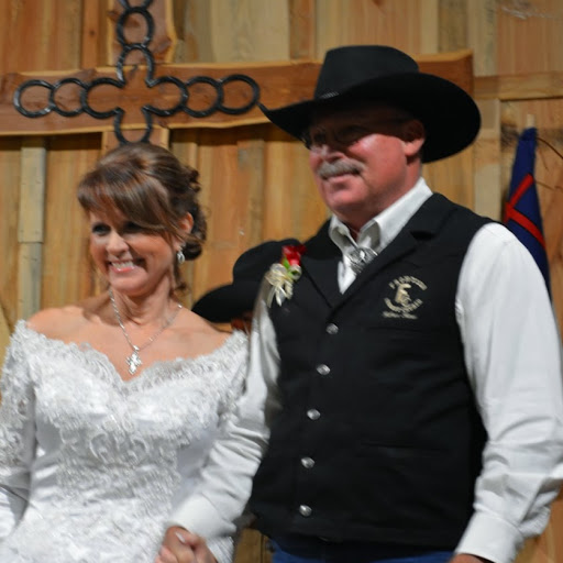 Sharron Roberts Photo 29