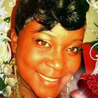 Minnie Robinson Photo 17