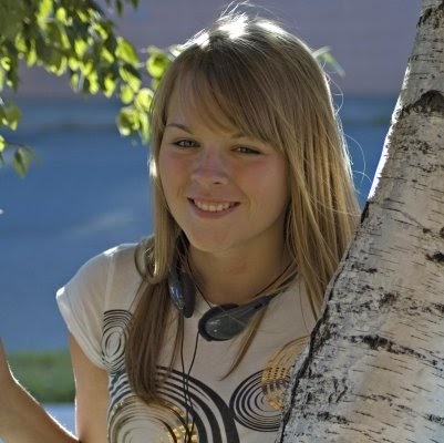 Anna Summers Photo 13