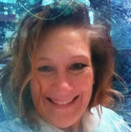 Michelle Downey Photo 9