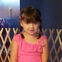 Rebecca Valdez Photo 31