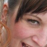 Suzanne Reynolds Photo 40