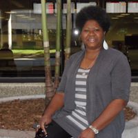 Deborah Holliday Photo 17