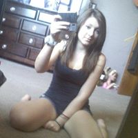 Briana Lewis Photo 15