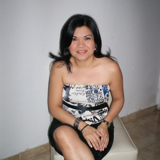 Silvia Lopez Photo 3