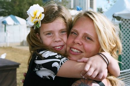Erin Howe Photo 15