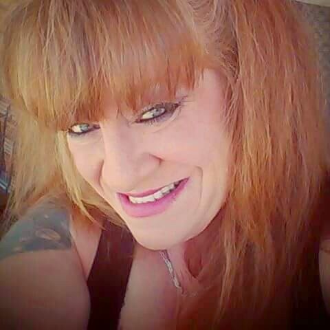 Tracy Red Photo 6