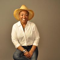 Rhonda Robertson Photo 29