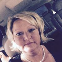 Jennifer Hunton Photo 8