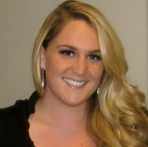 Elizabeth Kennedy Photo 37