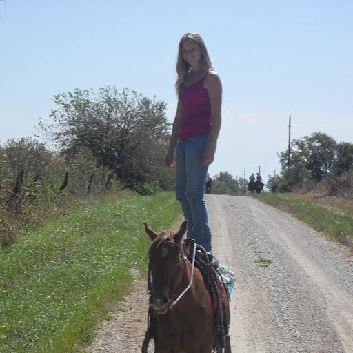 Clarissa Anderson Photo 36