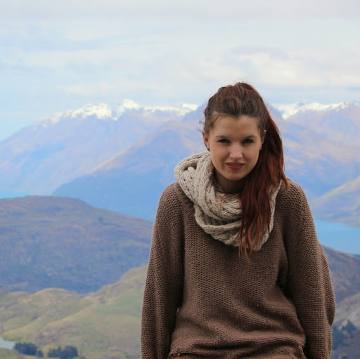 Kelly Wallace Photo 8