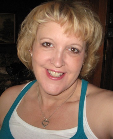 Bonnie Anderson Photo 15