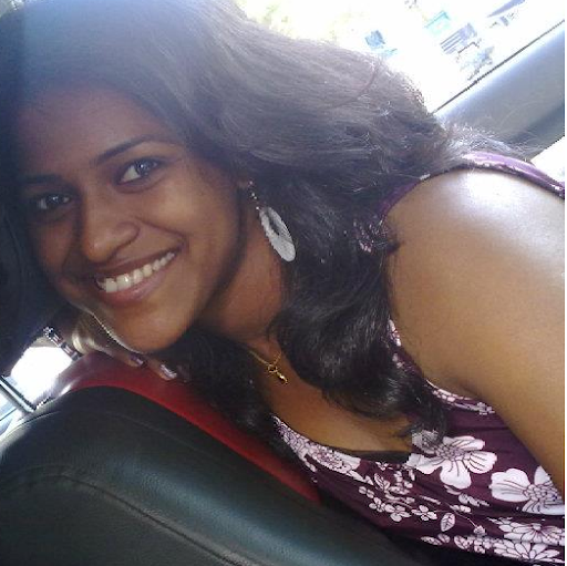 Tina Thomas Photo 40