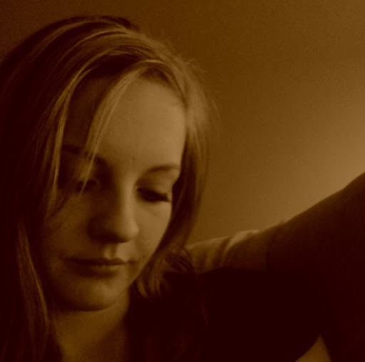 Sara Hayes Photo 46