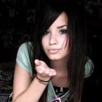Kristine Gomes Photo 7