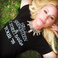 Rachael Robbins Photo 23