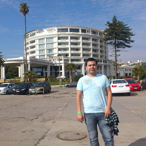 Raul Guzman Photo 11