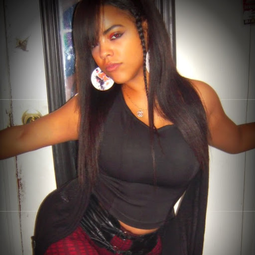 Monica Pena Photo 33
