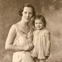 Alice Long Photo 34