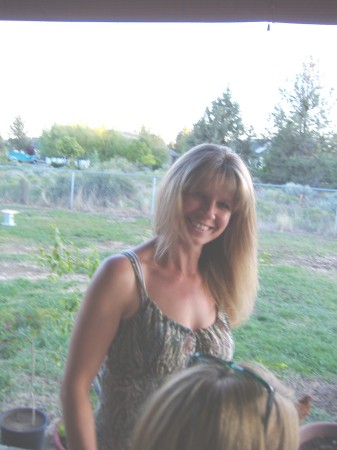 Ramona Davis Photo 26