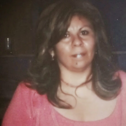 Sandra Castaneda Photo 37