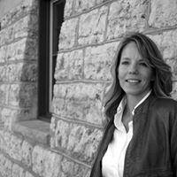 Jennifer Ott Photo 13