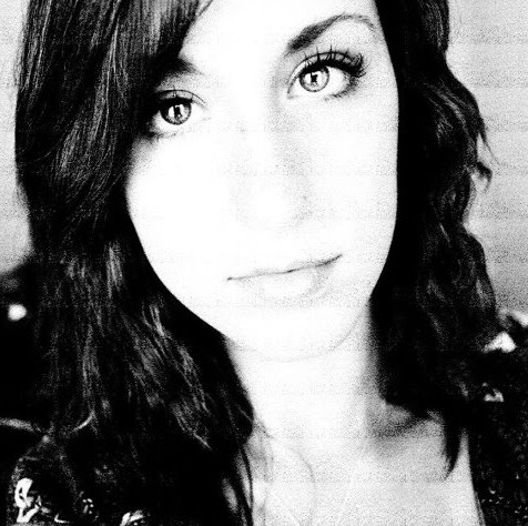 Lindsay Miller Photo 36