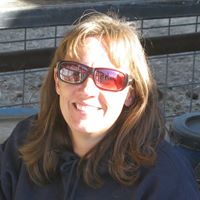 Valerie Robertson Photo 30