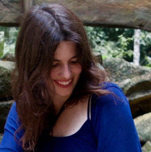 Julia Jenkins Photo 39