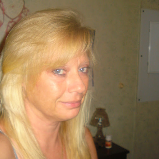 Angela Hayes Photo 31