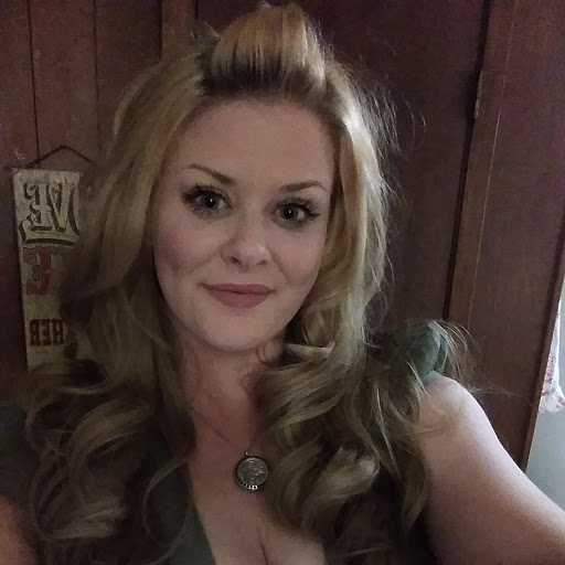 Rachel Houston Photo 28