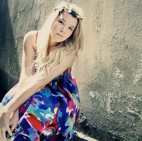 Katie Stephens Photo 7
