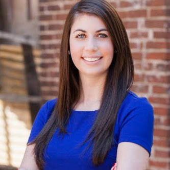 Alyssa Applegate Photo 5