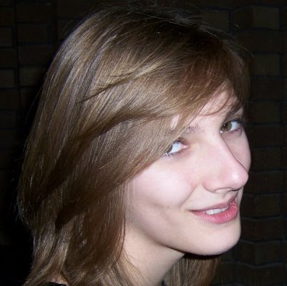 Danielle Farr Photo 25