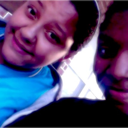 Alexis Cheek Photo 9