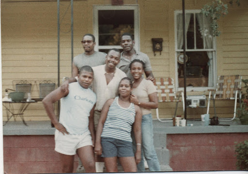Vernon Thompson Photo 29