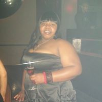 Dominique Ross Photo 26
