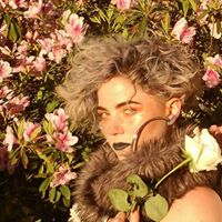 Anna Long Photo 32