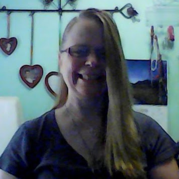 Michelle Price Photo 12