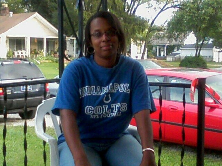 Sandra Vaughn Photo 29