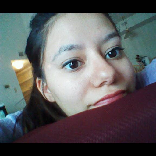 Michelle Valdez Photo 38