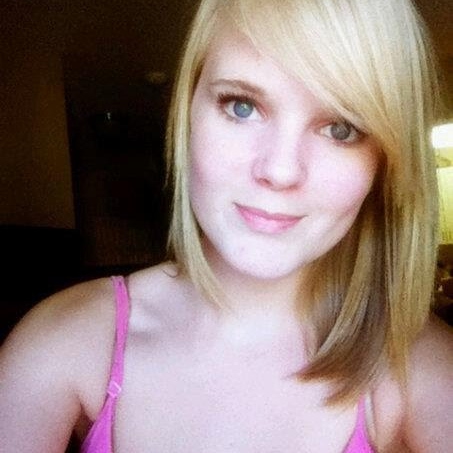 Sara Gillis Photo 21