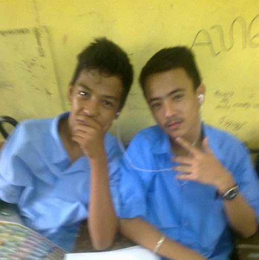 Kenneth Peralta Photo 19