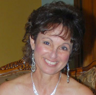 Ruth Weber Photo 43