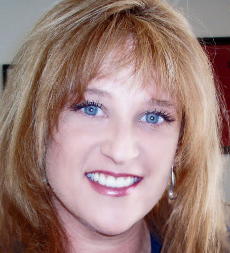 Elizabeth Vaughan Photo 31