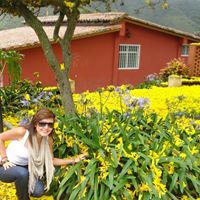Ana Rosales Photo 13