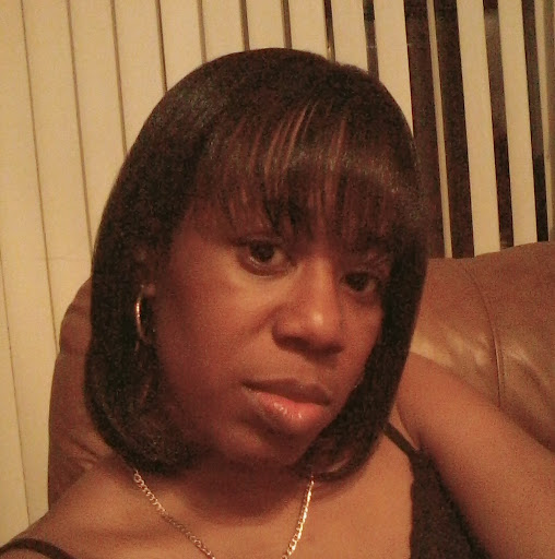 Adrienne Green Photo 38