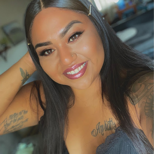 Alexandria Thompson Photo 31