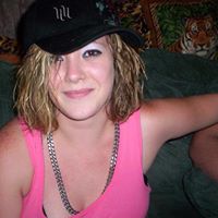 Esther Howell Photo 4